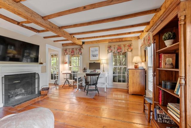 44 Andover Street, North Andover, MA 01845