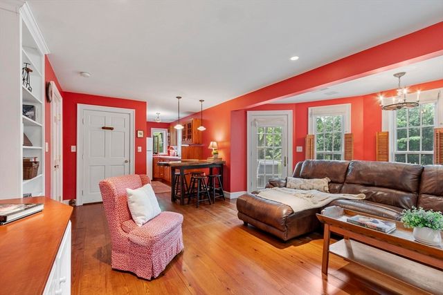 44 Andover Street, North Andover, MA 01845