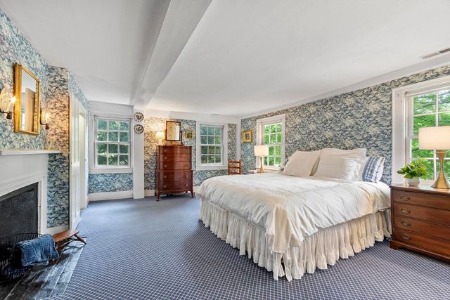 44 Andover Street, North Andover, MA 01845