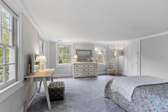 44 Andover Street, North Andover, MA 01845