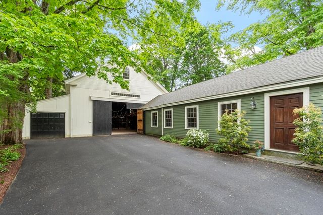 44 Andover Street, North Andover, MA 01845