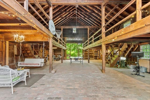44 Andover Street, North Andover, MA 01845