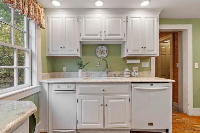 44 Andover Street, North Andover, MA 01845