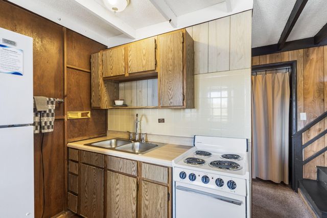 273 Deep Water Circle, Reeds Spring, MO 65737