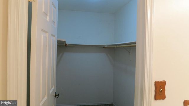 17 MEADOWWOOD CT, Columbus, NJ 08022