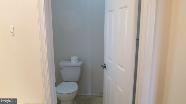 17 MEADOWWOOD CT, Columbus, NJ 08022