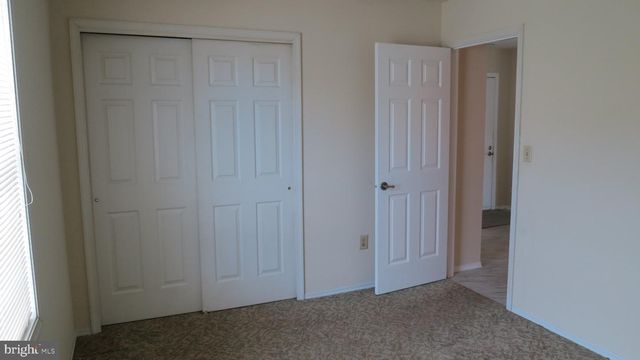 17 MEADOWWOOD CT, Columbus, NJ 08022