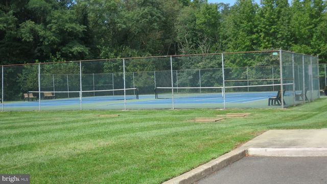 17 MEADOWWOOD CT, Columbus, NJ 08022