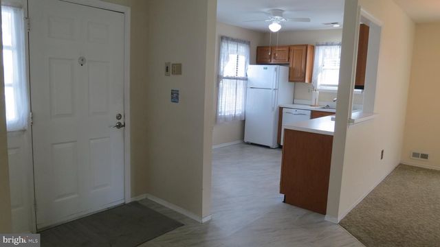 17 MEADOWWOOD CT, Columbus, NJ 08022