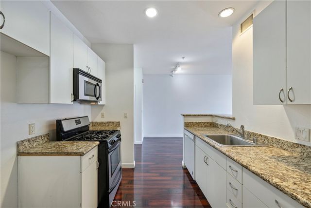 1801 E Katella 4003, Anaheim, CA 92805