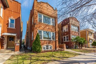 1845 Oak Park Avenue 2, Berwyn, IL 60402
