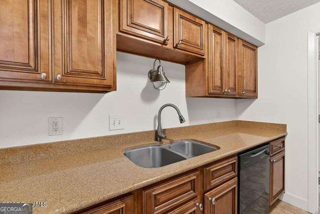 2511 Demere Road 5, St. Simons, GA 31522