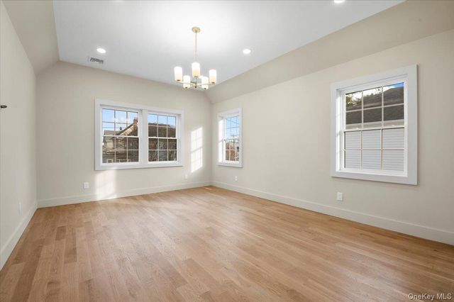 22 Franklin Avenue, Port Washington, NY 11050