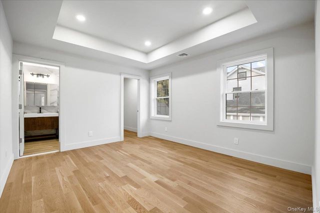 22 Franklin Avenue, Port Washington, NY 11050