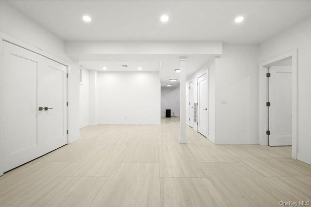 22 Franklin Avenue, Port Washington, NY 11050