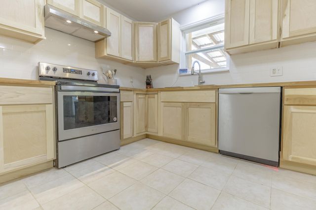 1144 Ridgeway Road, Lafayette, GA 30728