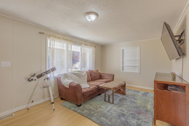 1144 Ridgeway Road, Lafayette, GA 30728