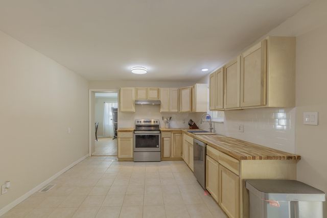 1144 Ridgeway Road, Lafayette, GA 30728