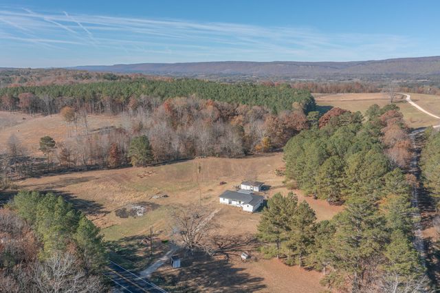 1144 Ridgeway Road, Lafayette, GA 30728