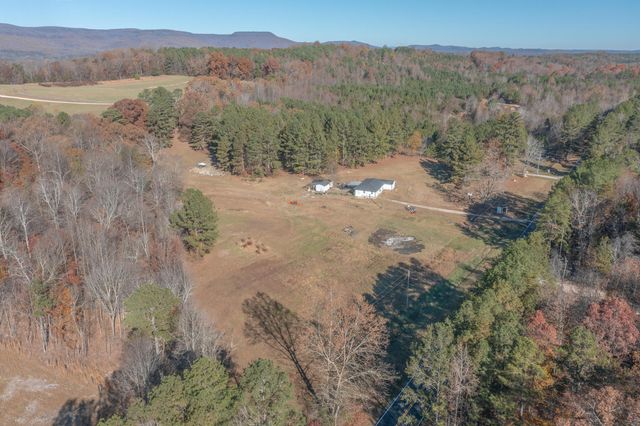 1144 Ridgeway Road, Lafayette, GA 30728