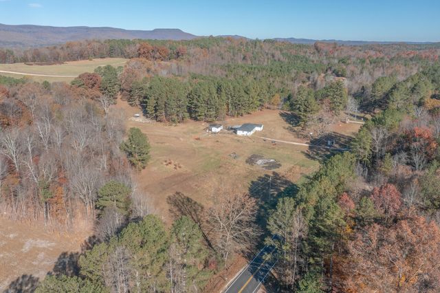 1144 Ridgeway Road, Lafayette, GA 30728