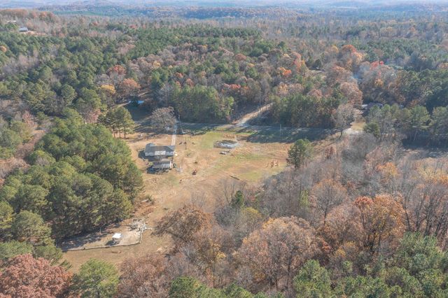 1144 Ridgeway Road, Lafayette, GA 30728