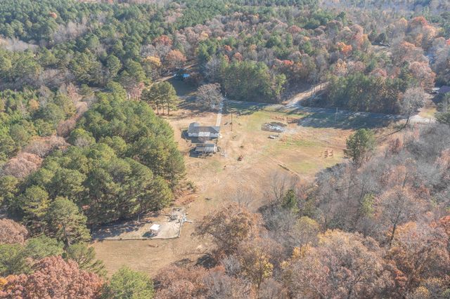 1144 Ridgeway Road, Lafayette, GA 30728