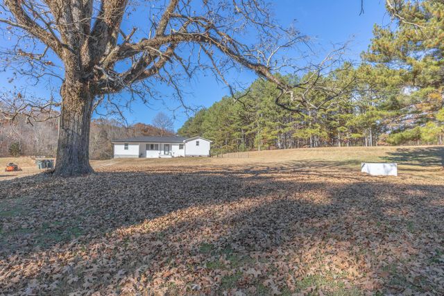 1144 Ridgeway Road, Lafayette, GA 30728