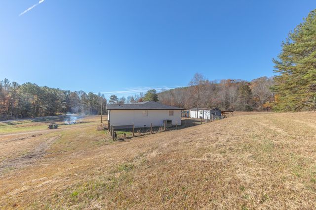 1144 Ridgeway Road, Lafayette, GA 30728