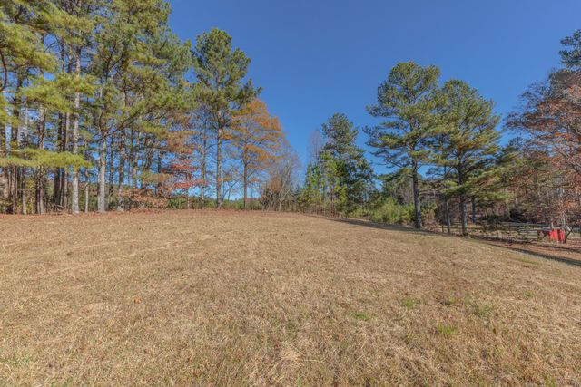 1144 Ridgeway Road, Lafayette, GA 30728