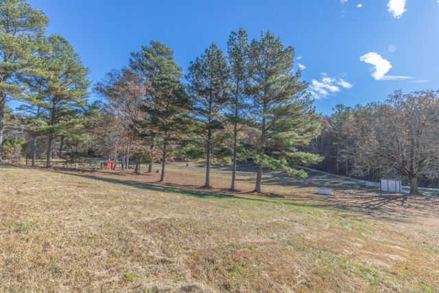 1144 Ridgeway Road, Lafayette, GA 30728