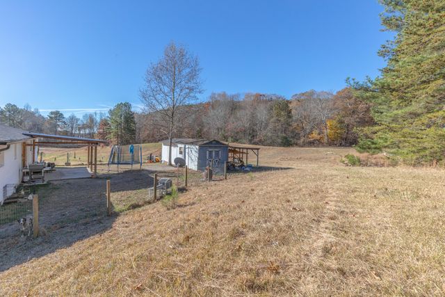 1144 Ridgeway Road, Lafayette, GA 30728