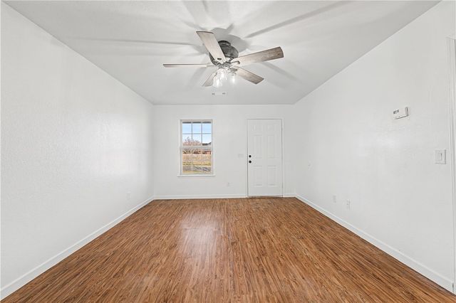 3300 SW Victoria Place 2, Bentonville, AR 72712