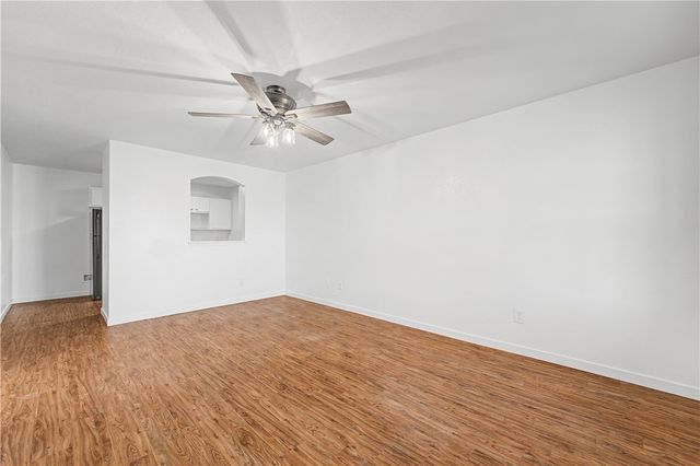 3300 SW Victoria Place 2, Bentonville, AR 72712