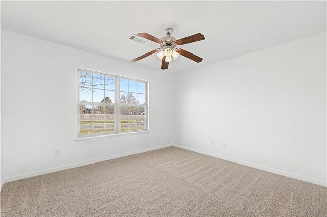 3300 SW Victoria Place 2, Bentonville, AR 72712