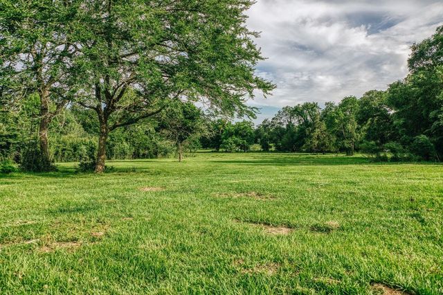 19576 Pickens Road, Washington, TX 77880