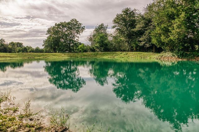 19576 Pickens Road, Washington, TX 77880