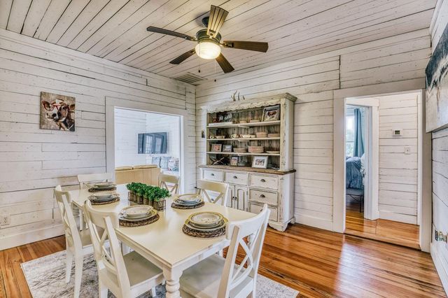 19576 Pickens Road, Washington, TX 77880