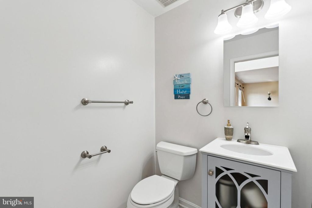 8112 CRADDOCK RD, Greenbelt, MD 20770