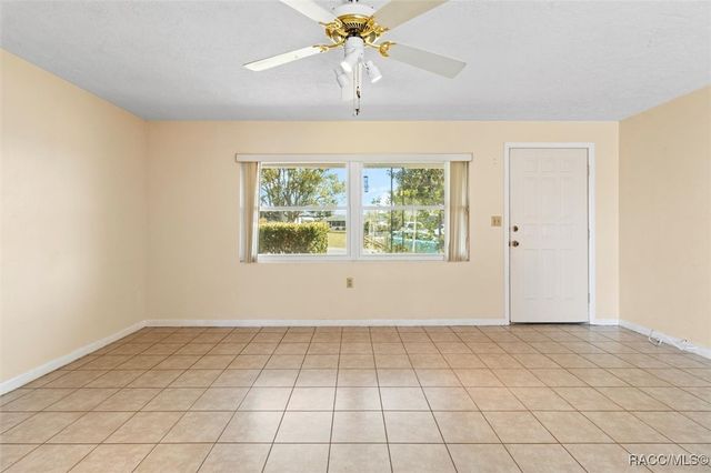230 S Jackson Street, Beverly Hills, FL 34465