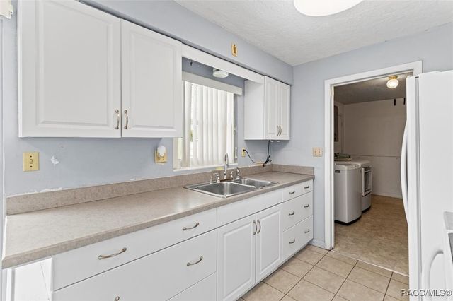 230 S Jackson Street, Beverly Hills, FL 34465