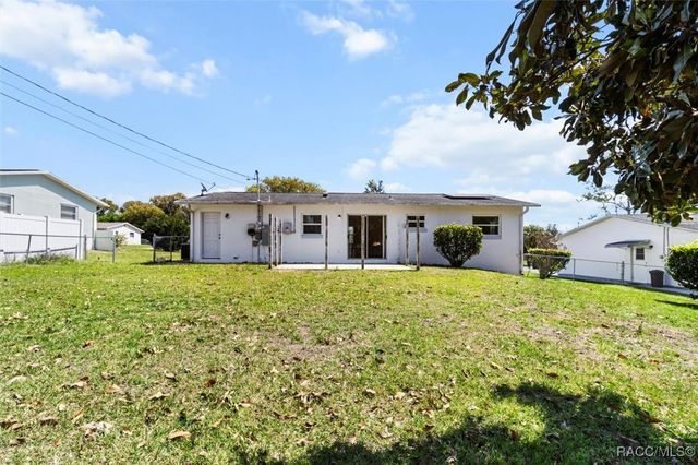 230 S Jackson Street, Beverly Hills, FL 34465