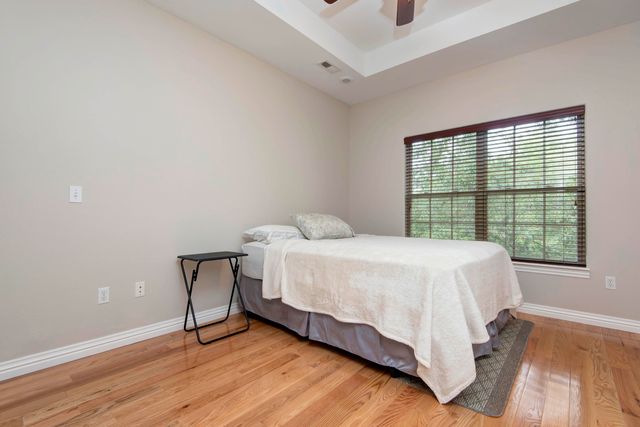 4649 Silo Hills Drive, Springfield, MO 65802