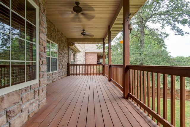 4649 Silo Hills Drive, Springfield, MO 65802