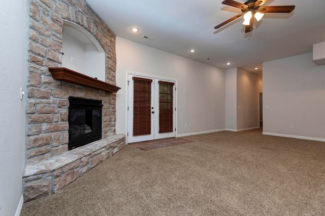 4649 Silo Hills Drive, Springfield, MO 65802