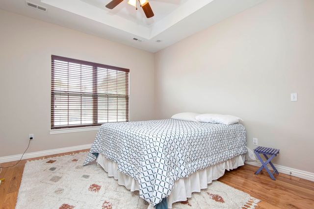 4649 Silo Hills Drive, Springfield, MO 65802