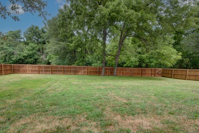 4649 Silo Hills Drive, Springfield, MO 65802
