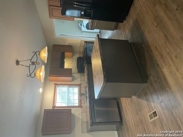 1218 songbird, Canyon Lake, TX 78133