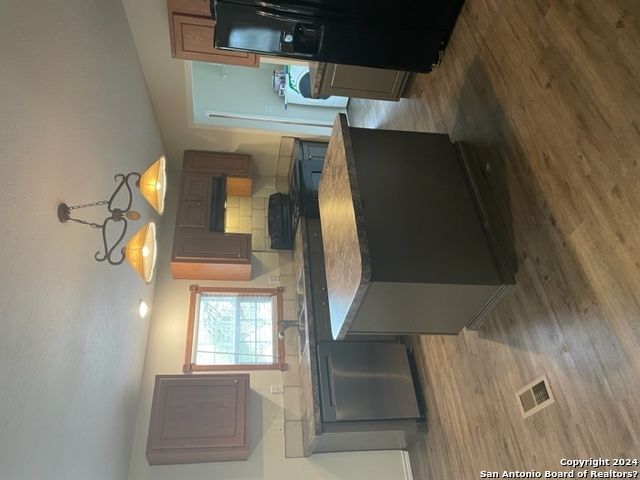 1218 songbird, Canyon Lake, TX 78133