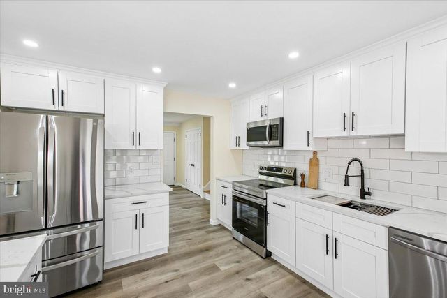 1705 CRESTVIEW, Potomac, MD 20854